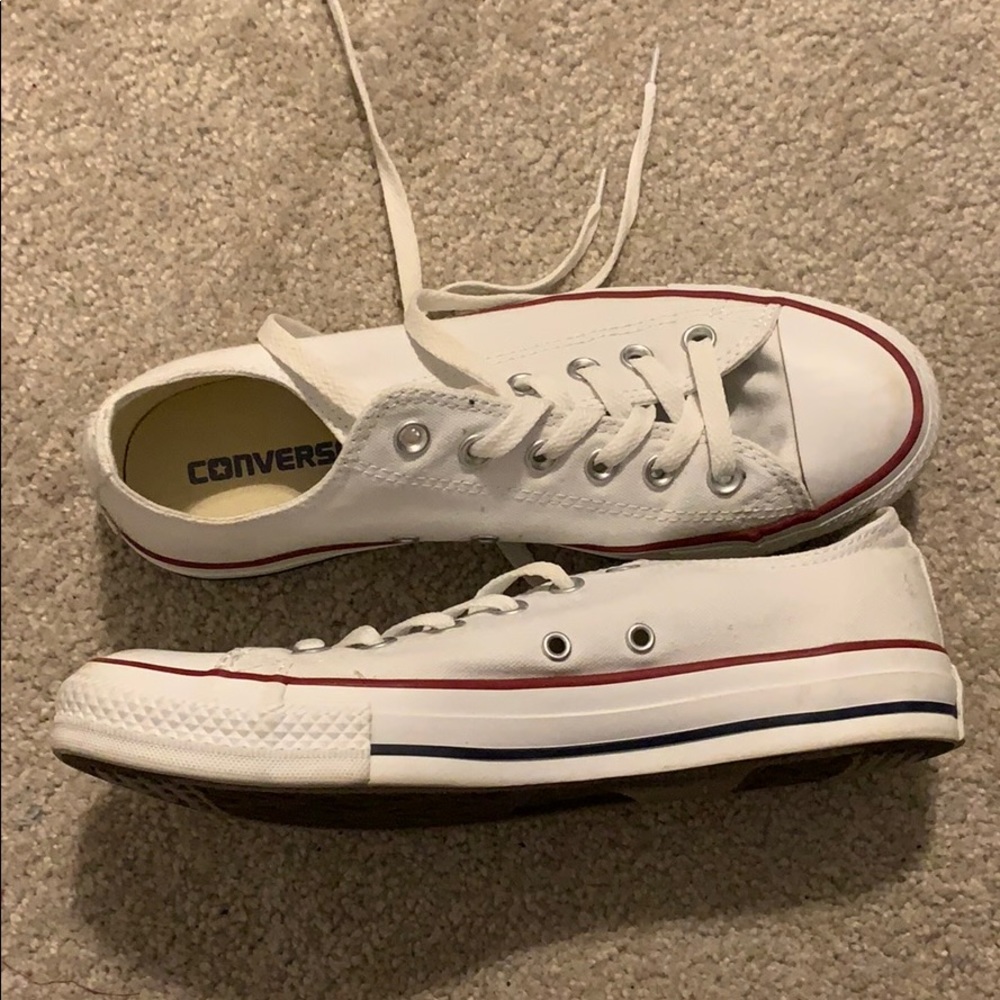 Sale❤️Converse ALL STAR white sneakers size 9
